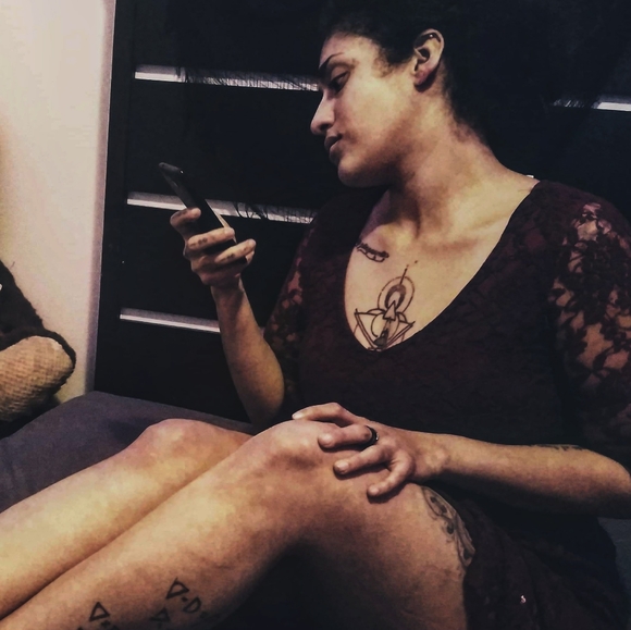 Meet your Posher, Ashley - Picture 2 of 2